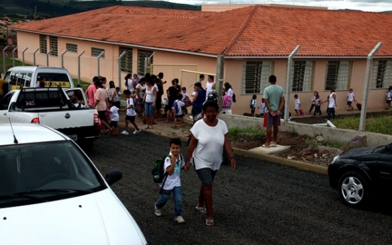 Aulas na Renato Azzolini começaram nesta quinta-feira