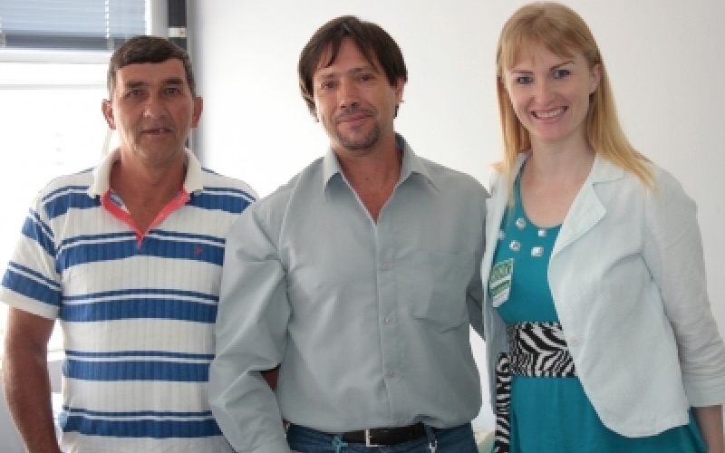 Tina vai a Curitiba e traz boas novidades