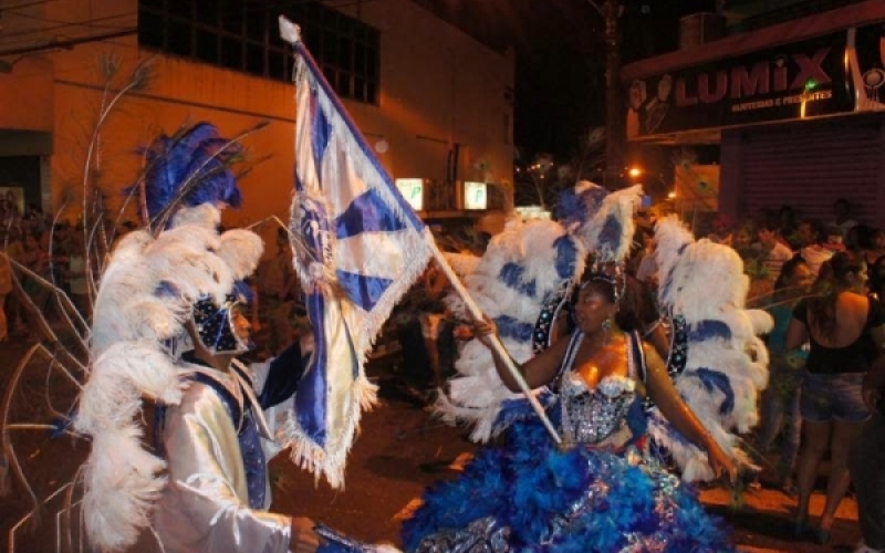 Carnaval de Rua leva 15 mil pessoas em Jacarezinho