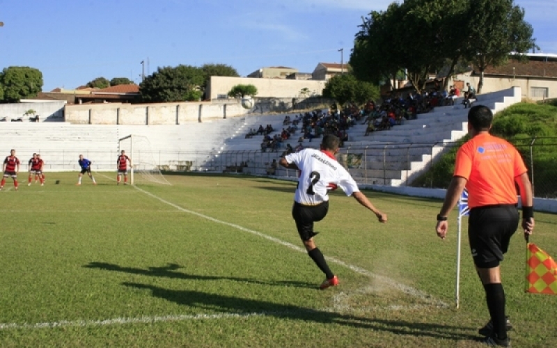 Jacarezinho vence e se aproxima do líder na Copa AMUNORPI