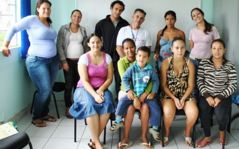 Gestantes interagem com equipes do PSF no Bairro Aeroporto