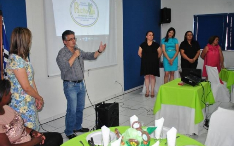 Jacarezinho forma professores municipais na primeira etapa do PNAIC