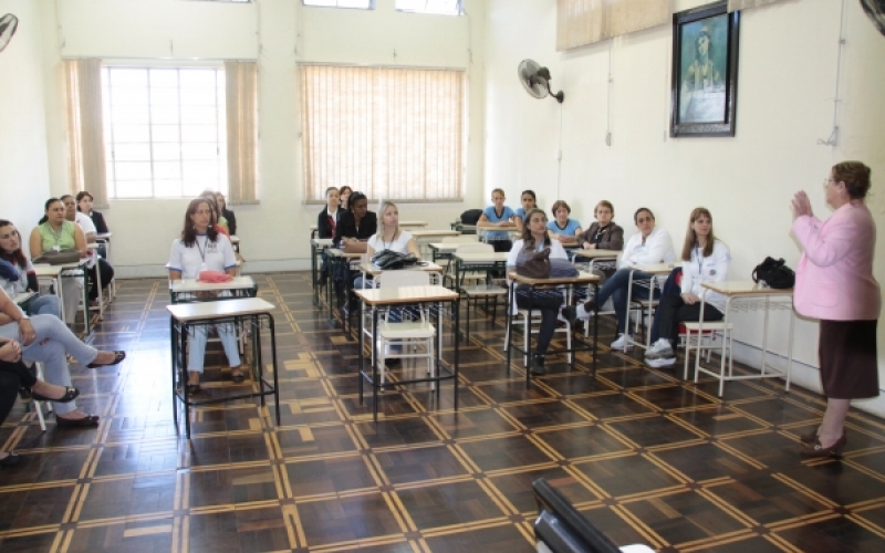 Educação responde a questionamentos da Câmara Municipal