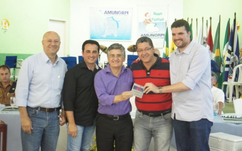 Prêmios encerram ano da AMUNORPI