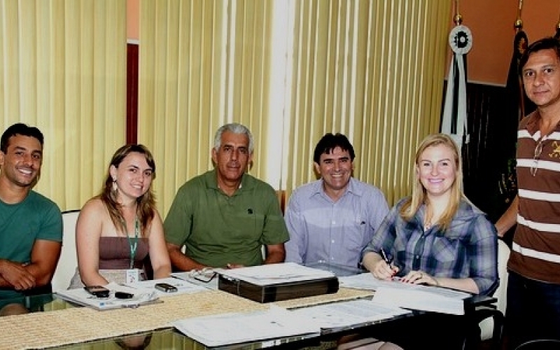 Agricultura de Jacarezinho será beneficiada com mais três convênios 