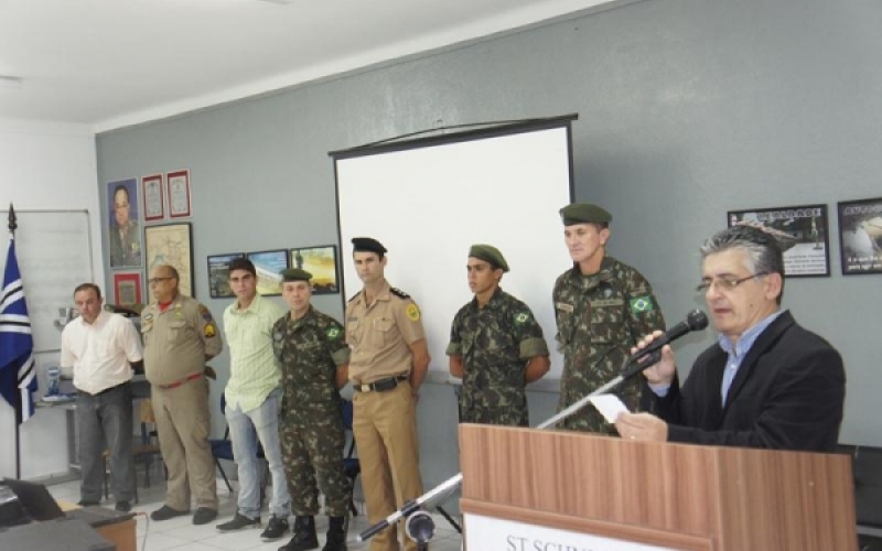 Atiradores do TG participam de solenidade de matrícula