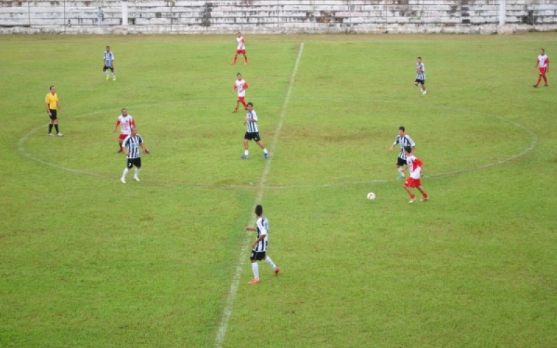 Semifinal da Copa Jacarezinho é adiada