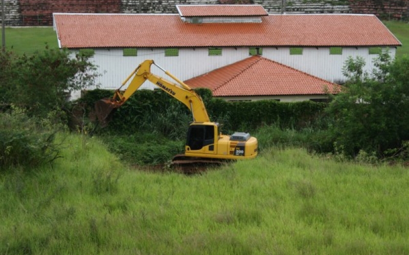 Limpeza do Ribeirão