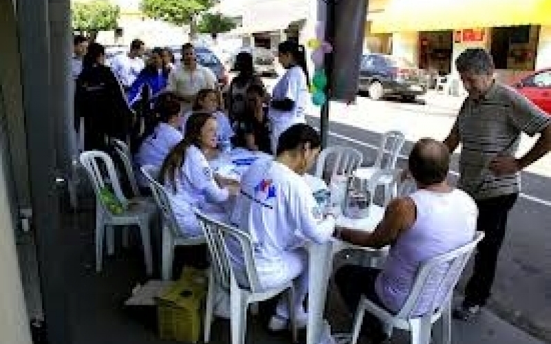 Projeto Tendas Itinerantes oferece prevenção à saúde