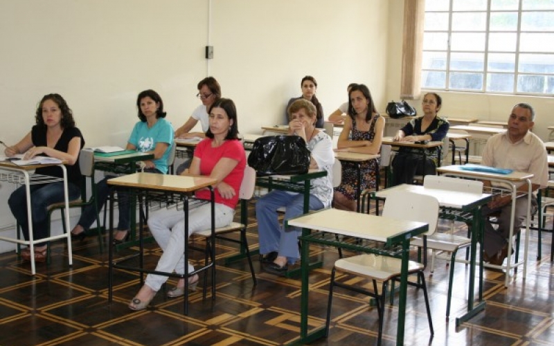 Prefeitura oferece curso para entidades do município