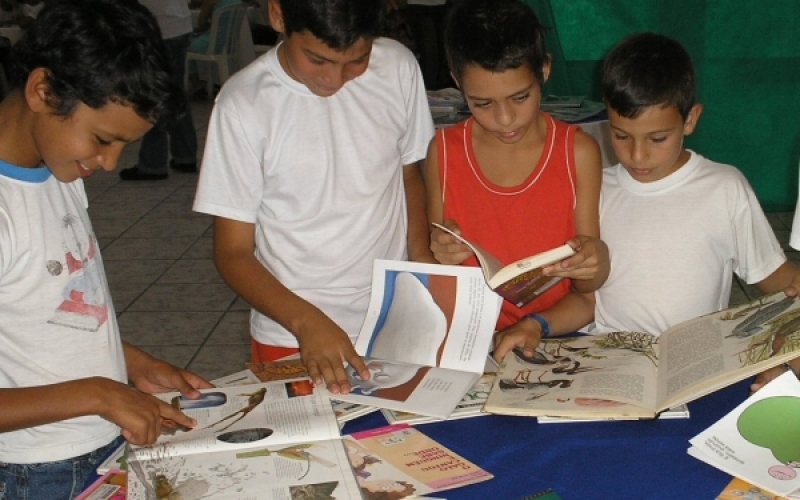 2130 apostilas serão distribuídas para alunos do Ensino Infantil