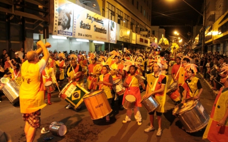 Jacarezinho escolhe rainha do carnaval nesta sexta-feira