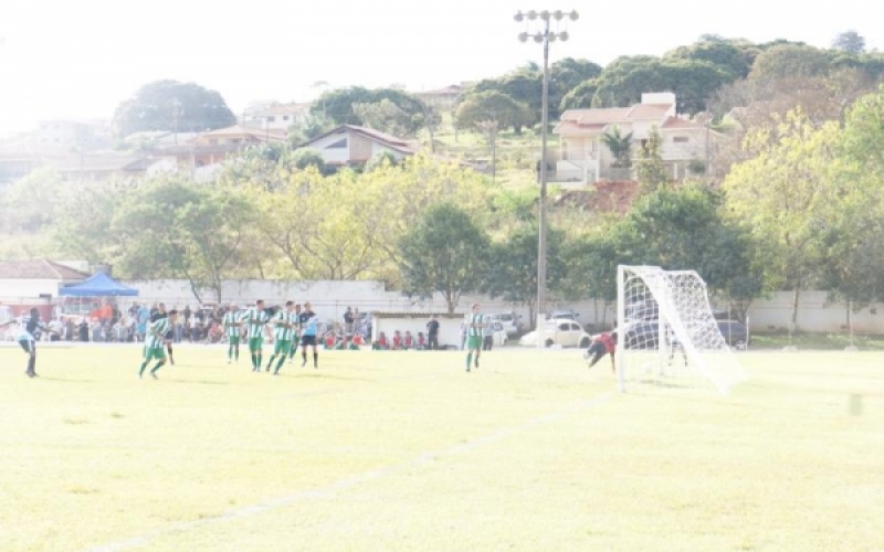 Jacarezinho desencanta e faz 5 na Copa AMUNORPI