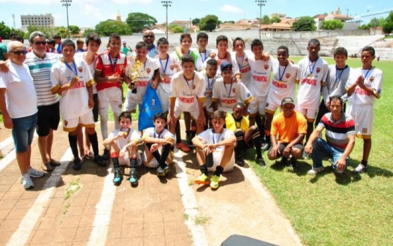 Vila São Pedro é campeão da Copa Jacarezinho Infantil