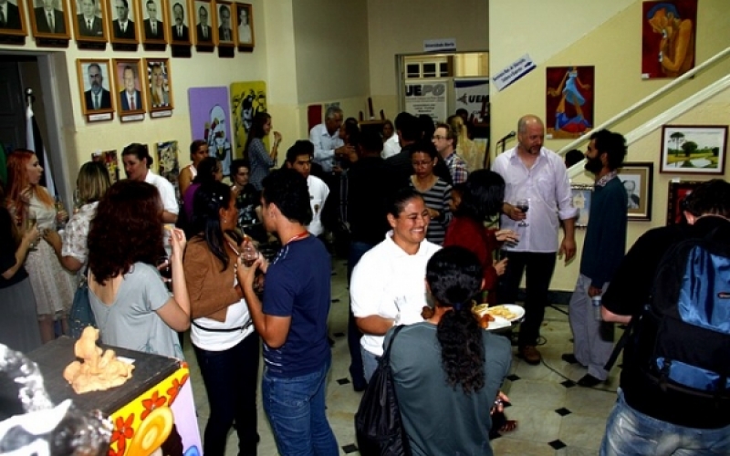Visite o 28º Salão de Artes Visuais de Jacarezinho 
