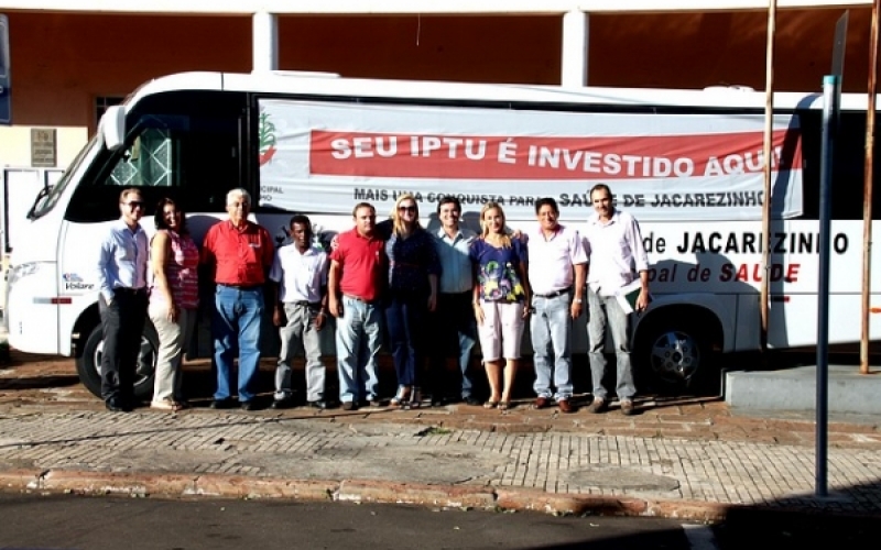 Prefeitura adquire microônibus para ampliar transporte de pacientes