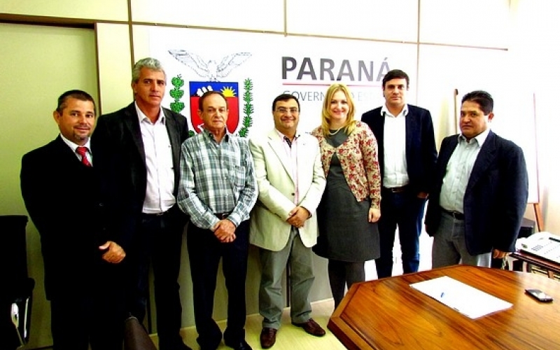 Prefeitos do G5 participam de audiência com secretário Michele Caputo
