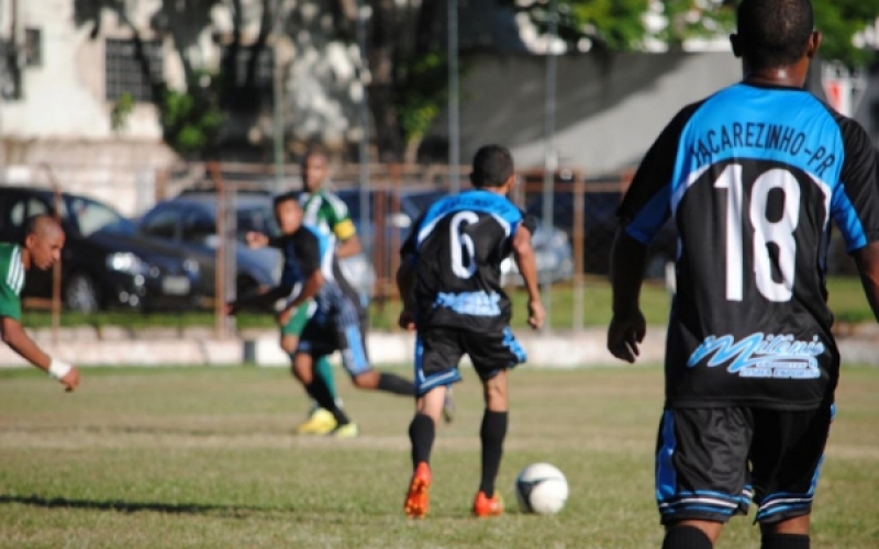 Jacarezinho goleia Tomazina pro 4x1 e se aproximada da final