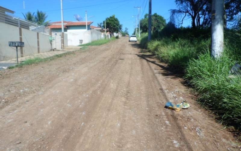 Prefeitura recupera ruas afetadas pela chuva