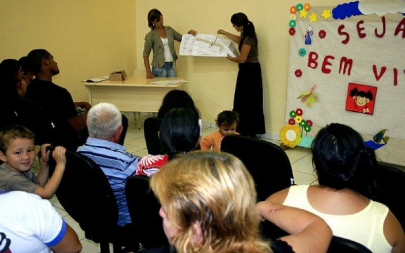 Casas do Residencial Santa Helena são distribuídas aos futuros moradores