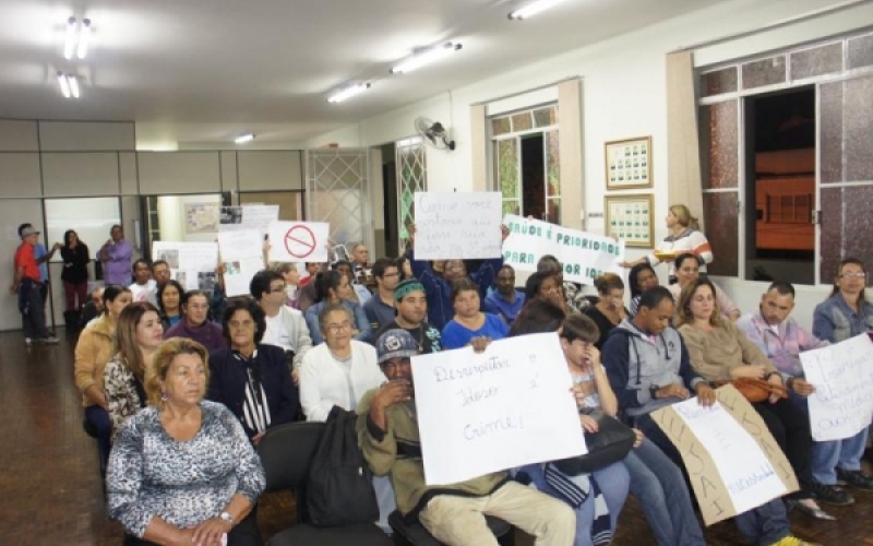 Alunos do EJAI participam de sessão da Câmara