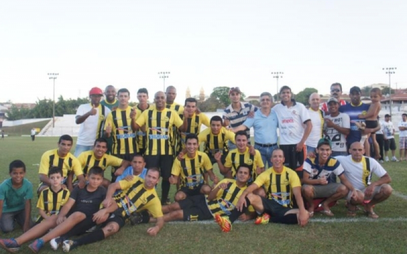 São Geraldo é campeão de torneio regional em Jacarezinho