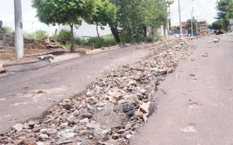 Prefeitura já realiza trabalhos emergências após chuvas