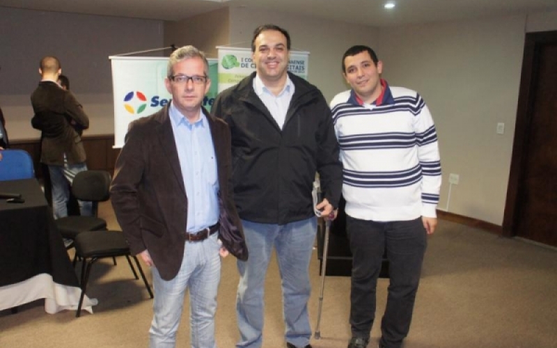 Jacarezinhenses participam de Congresso Paranaense de Cidades Digitais