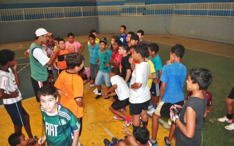 Escolinha Municipal de Futsal retorna as atividades