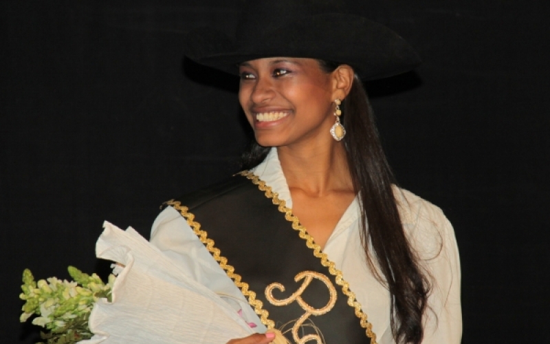 Rei e Rainhas da 22ª Fetexas são escolhidos no CAT