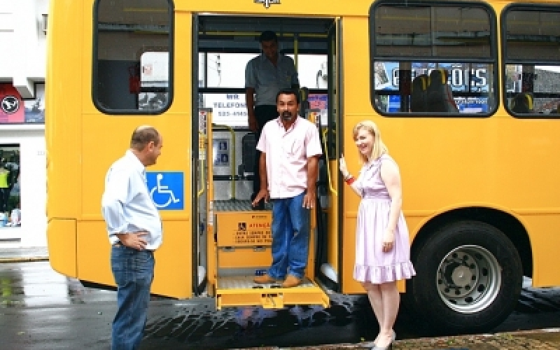 Ônibus com acessibilidade