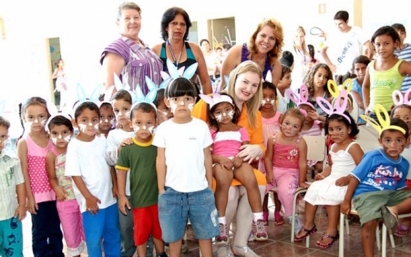 Prefeitura entrega quatro mil ovos aos alunos