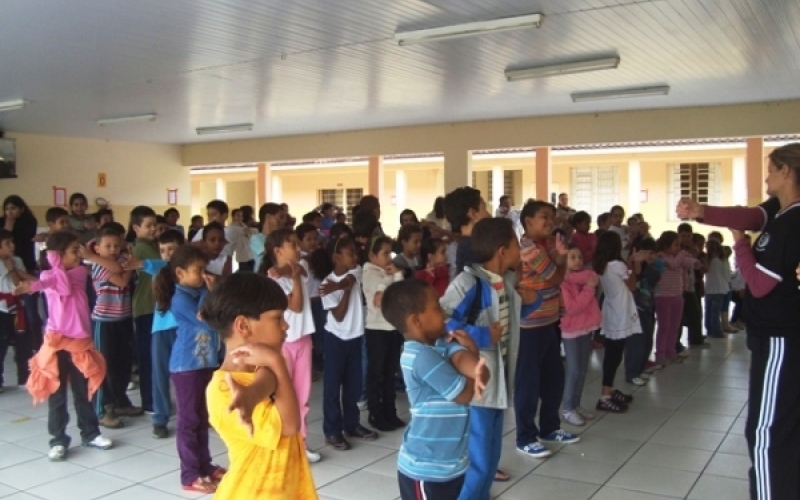 Alunos de Escola Municipal participaram de Dia do Desafio