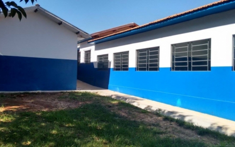 Escola e quadra esportiva são reformadas em Jacarezinho