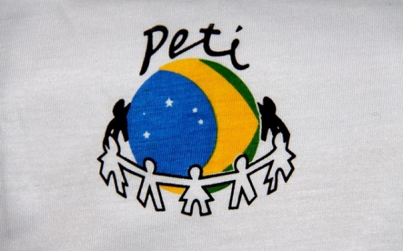 Alunos do Peti recebem orientações de nutricionista