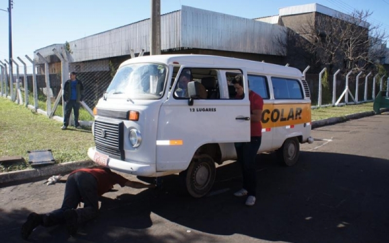 Transporte Escolar terceirizado de Jacarezinho passa por vistoria