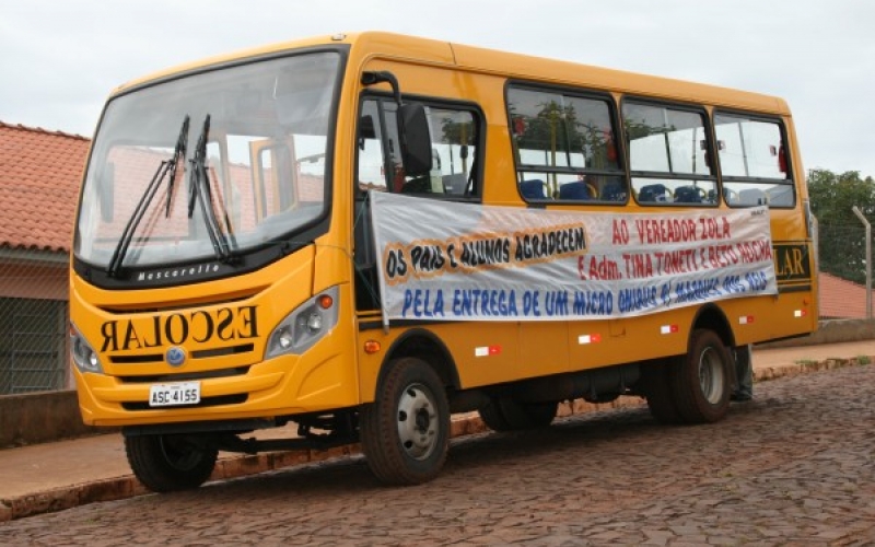 Ônibus Escolar