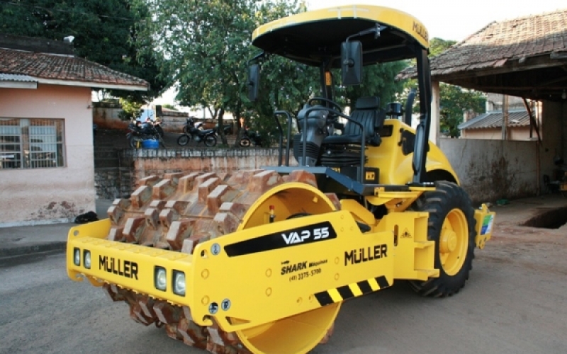 Maquinários para pavimentação começam a chegar à Jacarezinho