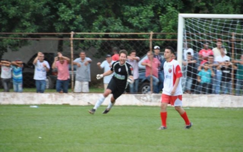 Goleiro define taça para Parque Bela Vista na Copa Jacarezinho