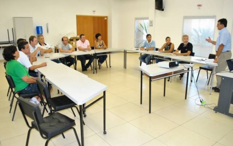 Comitê Gestor traça planos com foco na indústria