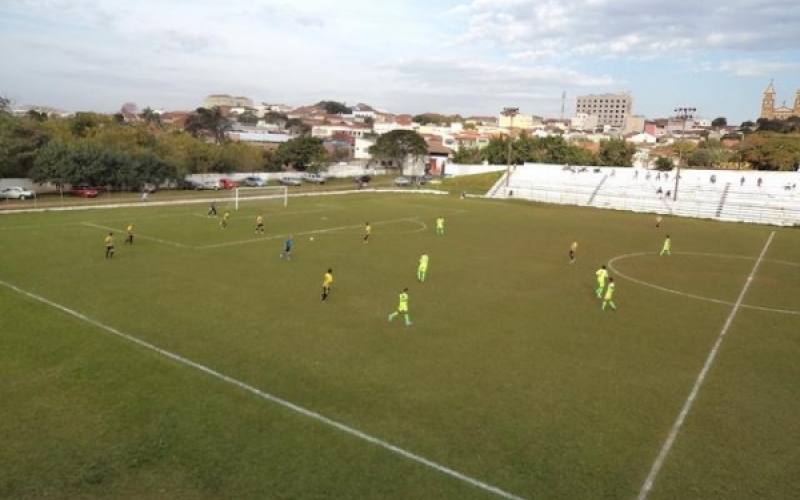 São Geraldo goleia Ribeirão Claro por 4 x 1