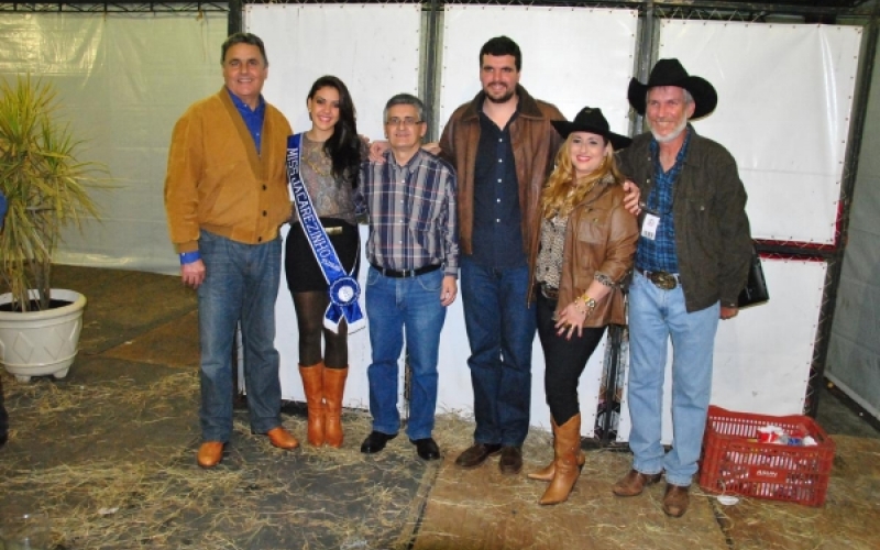 Abertura da FETEXAS atrai grande público à Jacarezinho