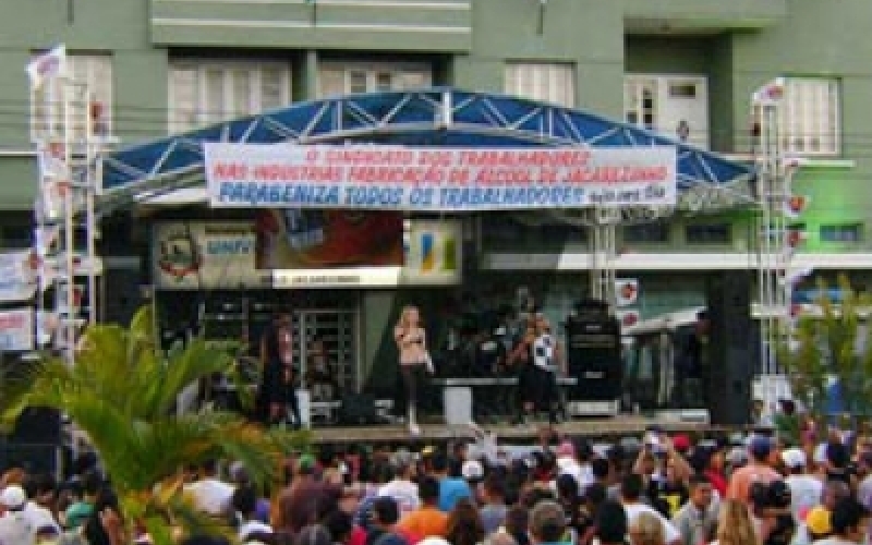 Comemoração do dia do trabalhador em Jacarezinho