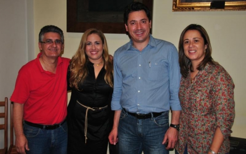 Senador visita Jacarezinho e conhece Santa Casa de Misericórdia