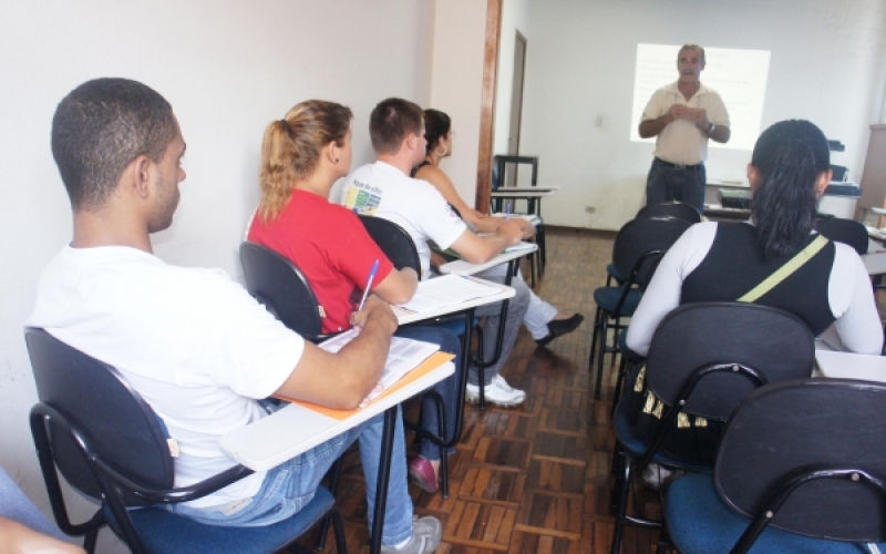Mais 10 agentes são treinados para combater a dengue