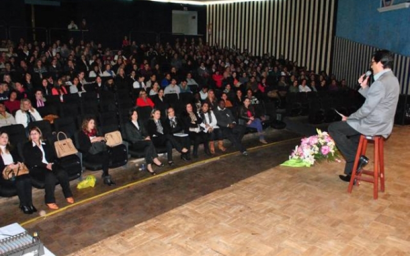 Professores municipais participam de capacitação em Jacarezinho