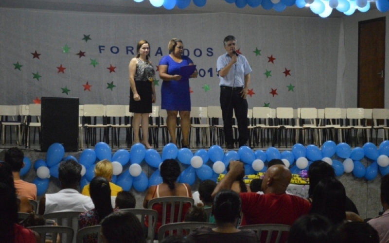 Alunos da EMEI Pedacinho do Céu se formam em evento de colação de grau