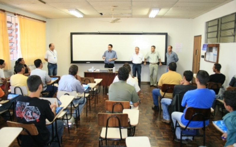 Tem início curso de transporte de cargas perigosas