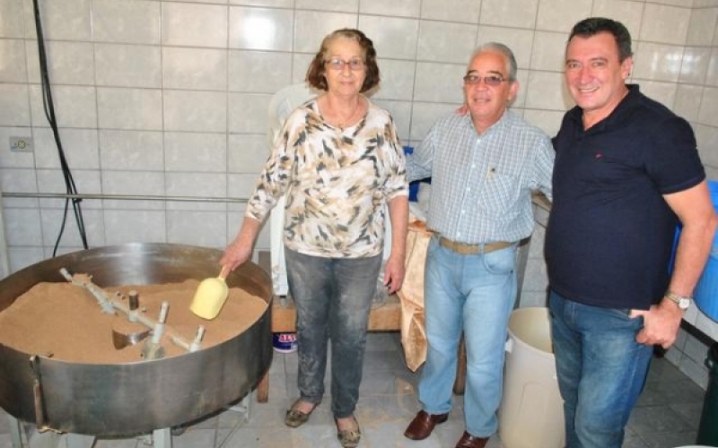 Assistência Social e Pastoral da Criança produzem 300 kg de farinha multimistura