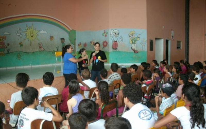 Alunos da Emef Silvestre Marques participam de palestra contra o uso de drogas